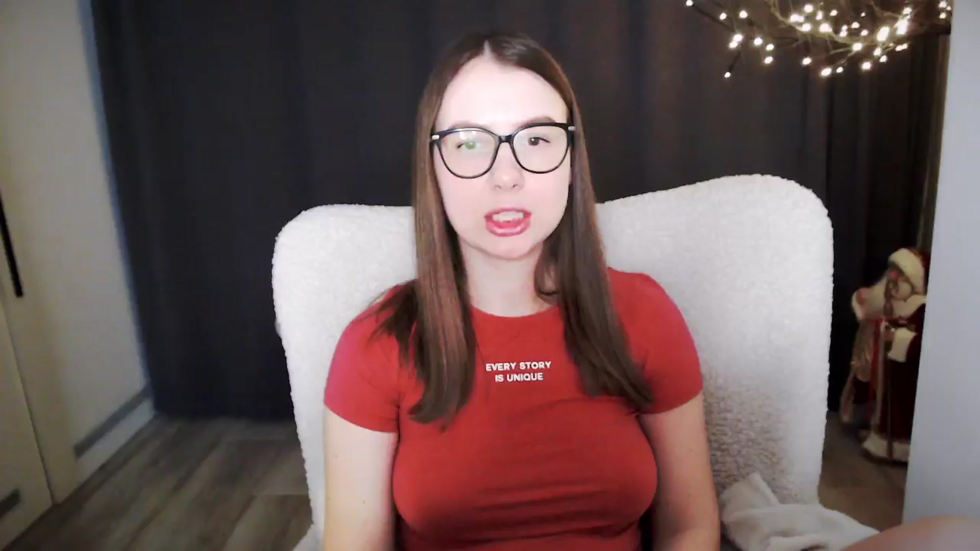 Gallery image thumbnail from MarTiny's myfreecams stream on, 02/19/2025, 01:34 image 12 of 20