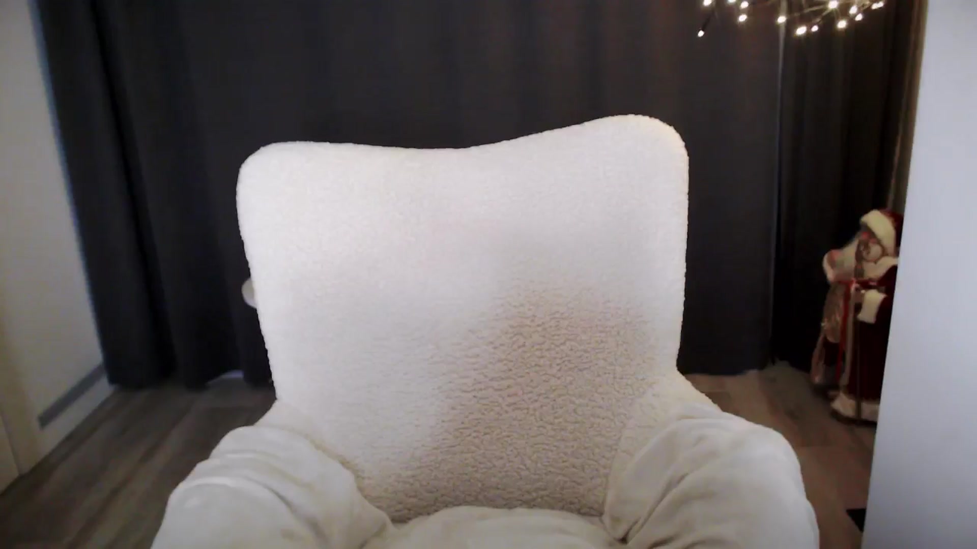 Gallery image thumbnail from MarTiny's myfreecams stream on, 02/21/2025, 02:53 image 9 of 20