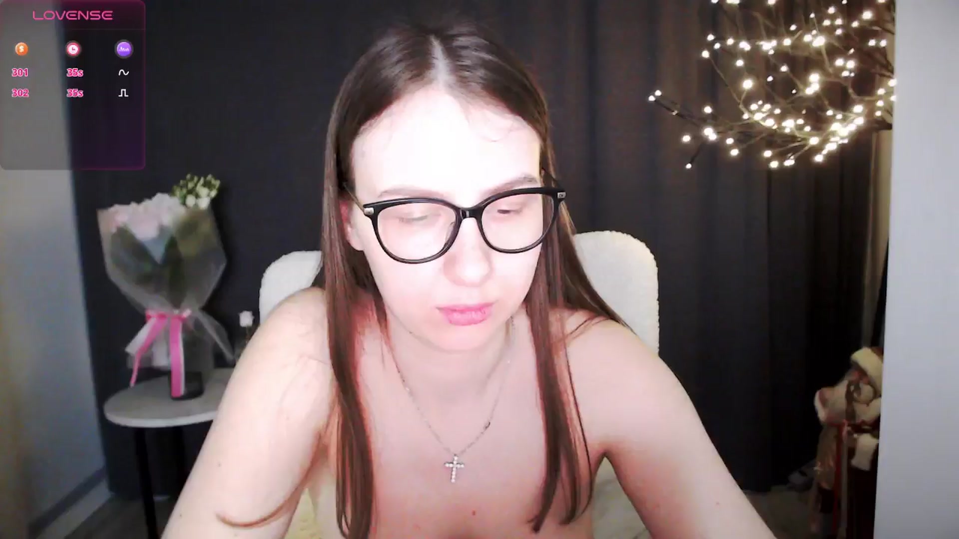 Gallery image thumbnail from MarTiny's myfreecams stream on, 03/19/2025, 02:07 image 19 of 20