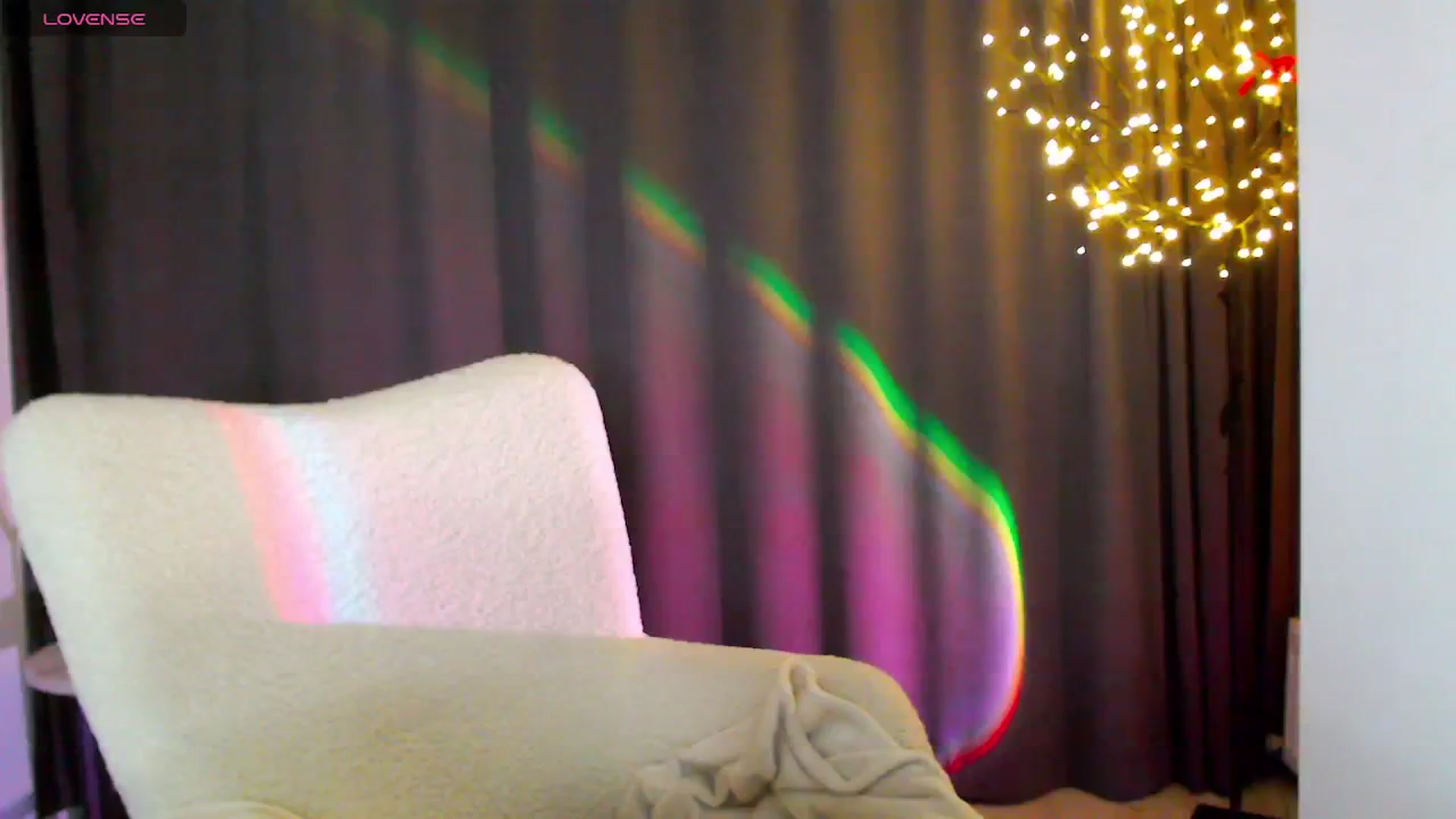 Gallery image thumbnail from MarTiny's myfreecams stream on, 08/24/2025, 01:21 image 12 of 20