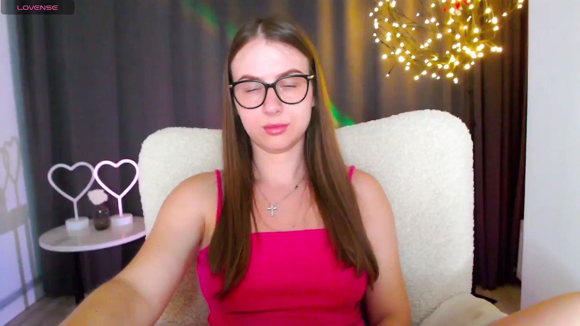 Gallery image thumbnail from MarTiny's myfreecams stream on, 08/28/2025, 24:10 image 4 of 20
