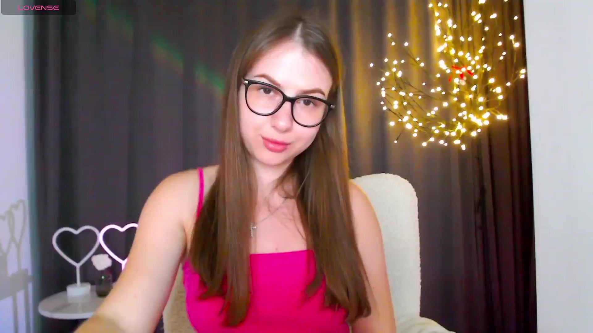 Gallery image thumbnail from MarTiny's myfreecams stream on, 08/28/2025, 24:10 image 18 of 20