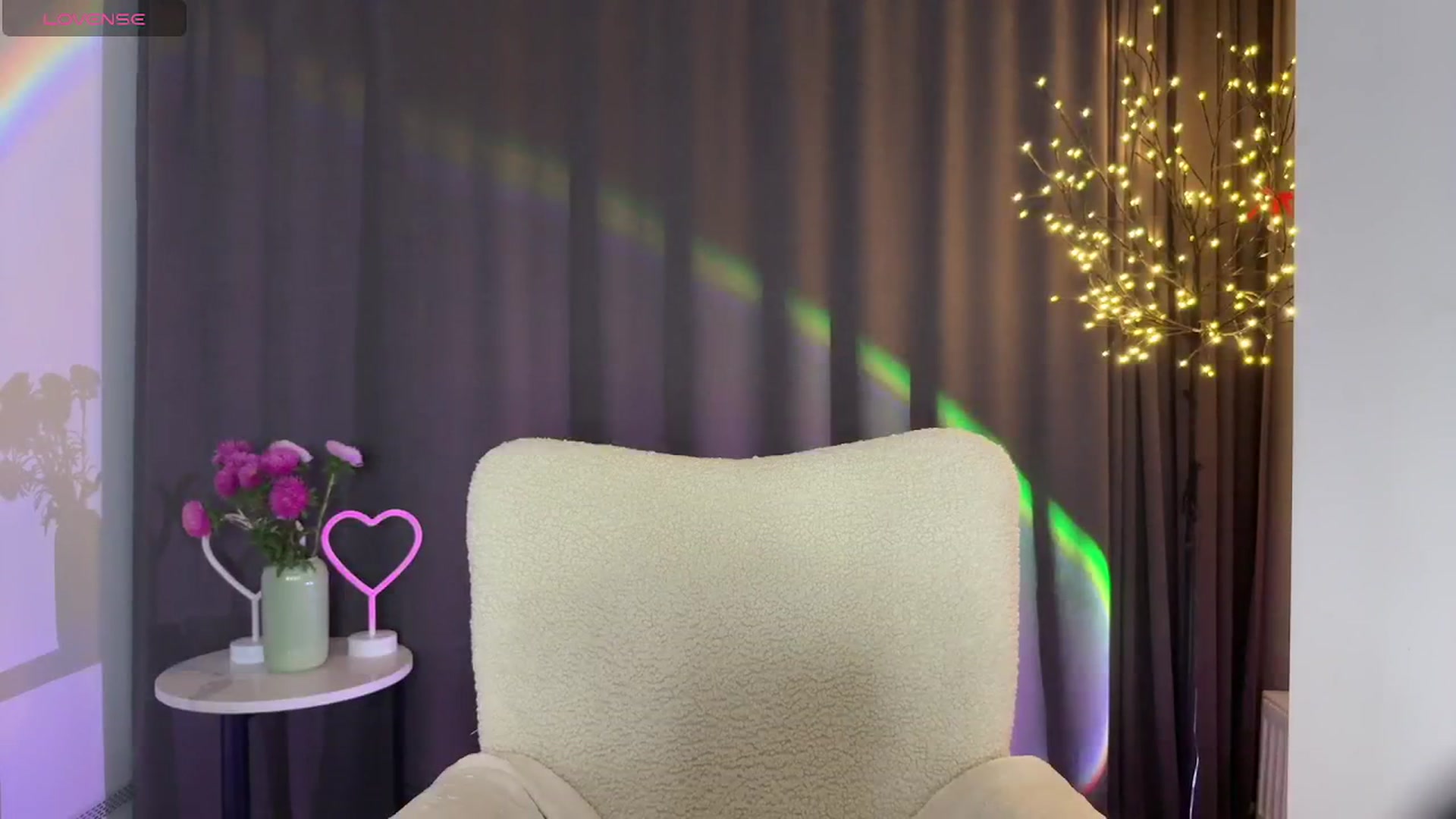 Gallery image thumbnail from MarTiny's myfreecams stream on, 09/05/2025, 01:06 image 4 of 20