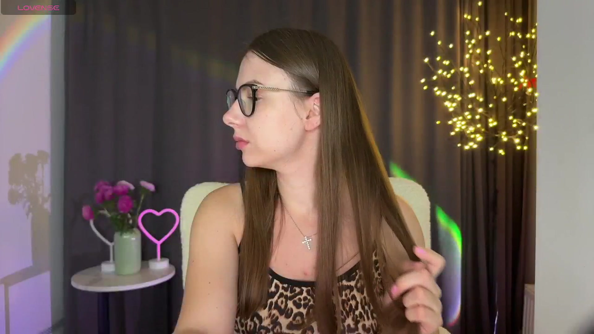 Gallery image thumbnail from MarTiny's myfreecams stream on, 09/05/2025, 01:06 image 8 of 20