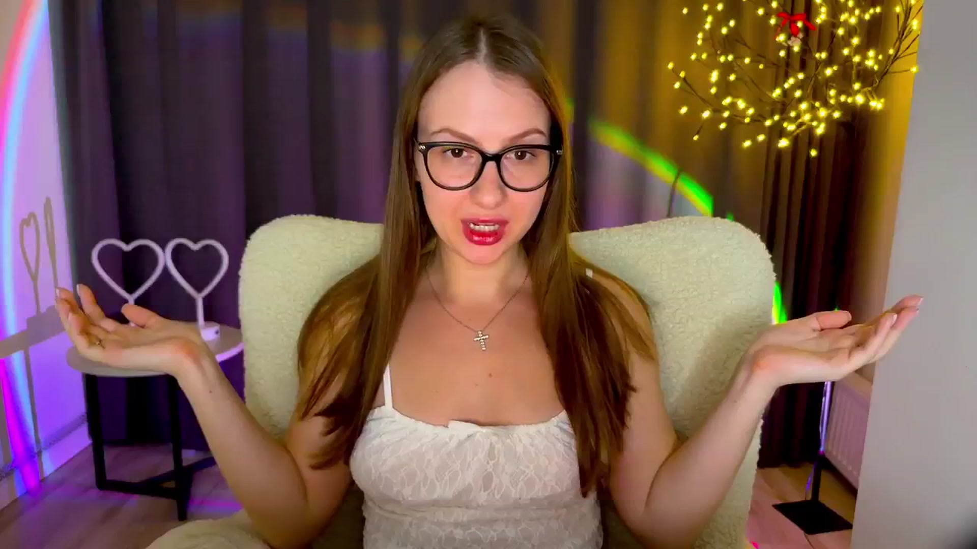 Gallery image thumbnail from MarTiny's myfreecams stream on, 09/28/2025, 24:02 image 15 of 20