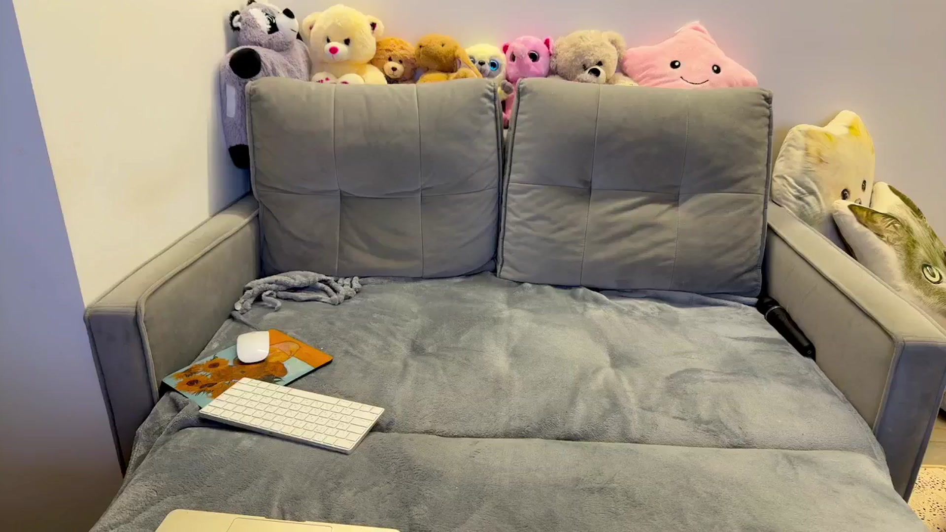 Gallery image thumbnail from MarTiny's myfreecams stream on, 10/04/2025, 24:47 image 5 of 20