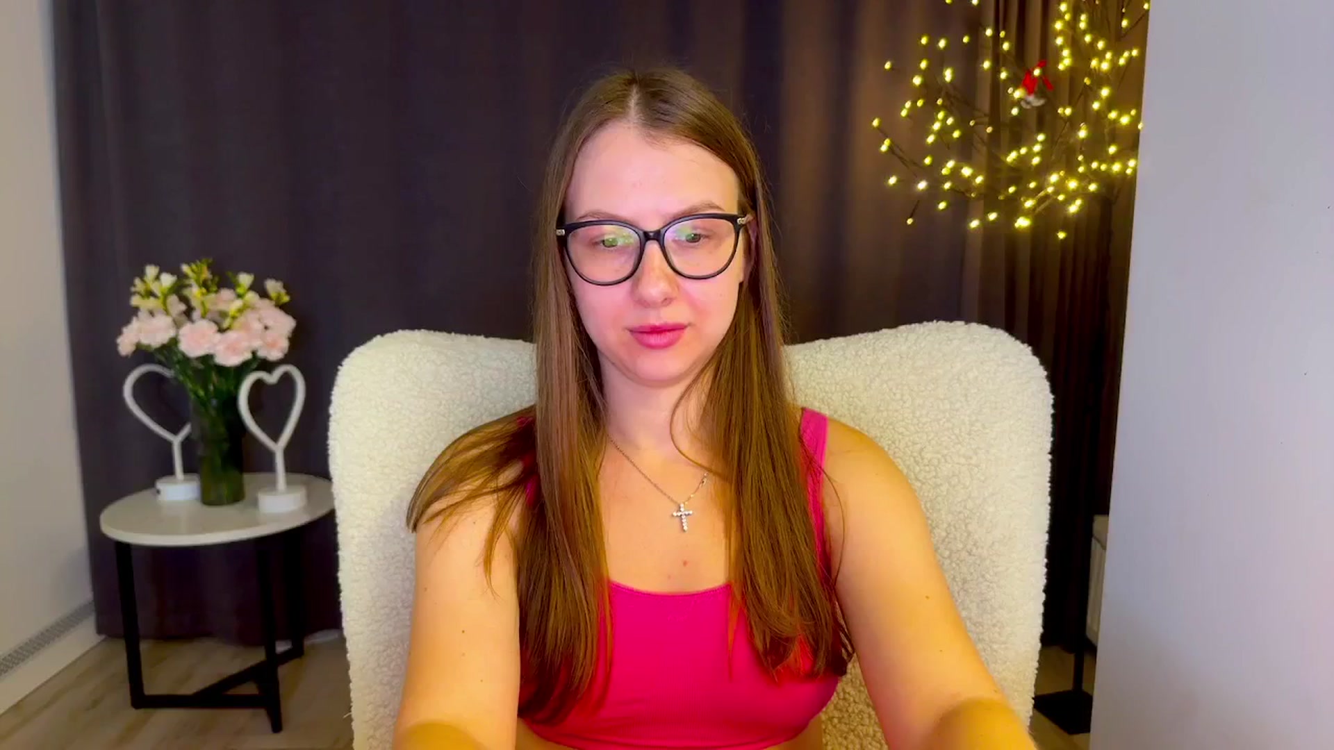 Gallery image thumbnail from MarTiny's myfreecams stream on, 10/19/2025, 01:53 image 16 of 20