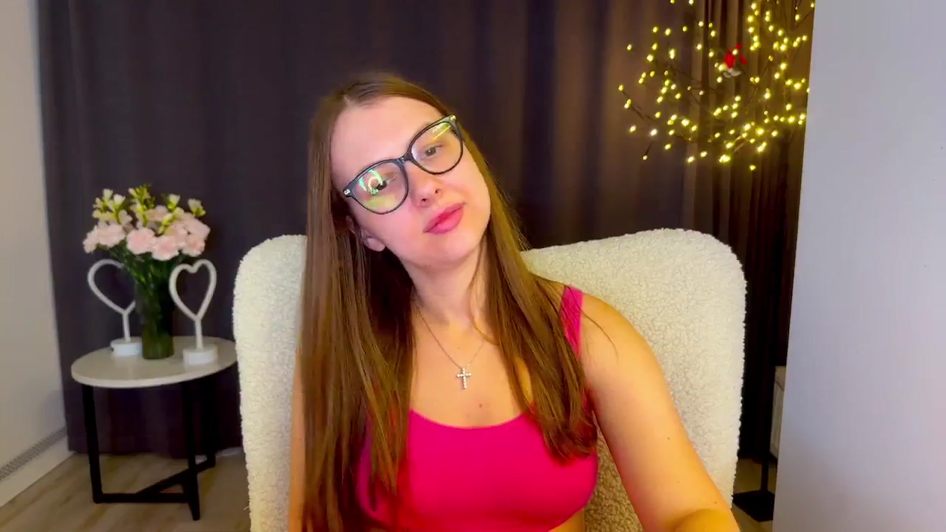 Gallery image thumbnail from MarTiny's myfreecams stream on, 10/19/2025, 01:53 image 18 of 20