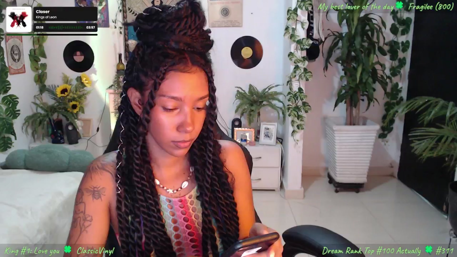 Gallery image thumbnail from MarWitch777's myfreecams stream on, 11/23/2024, 02:12 image 19 of 20