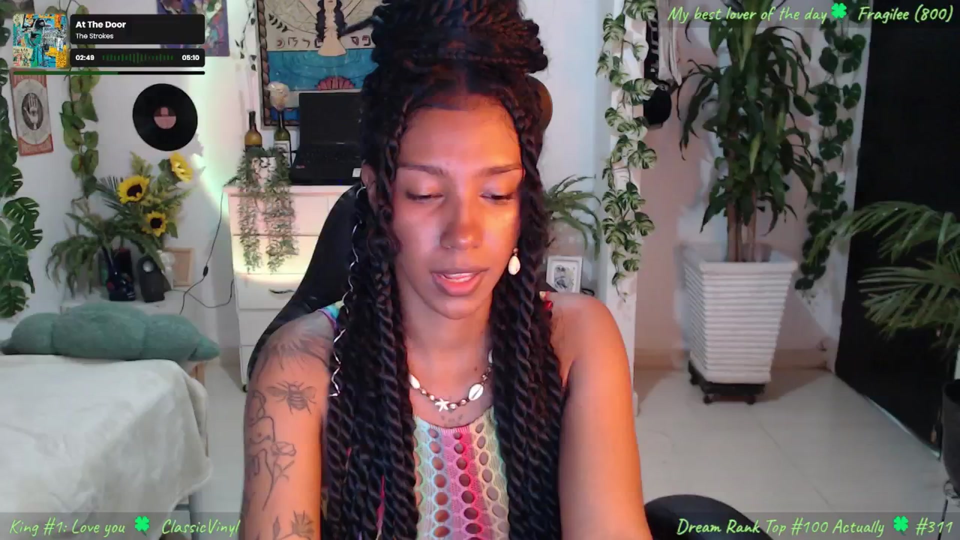 Gallery image thumbnail from MarWitch777's myfreecams stream on, 11/23/2024, 02:12 image 16 of 20