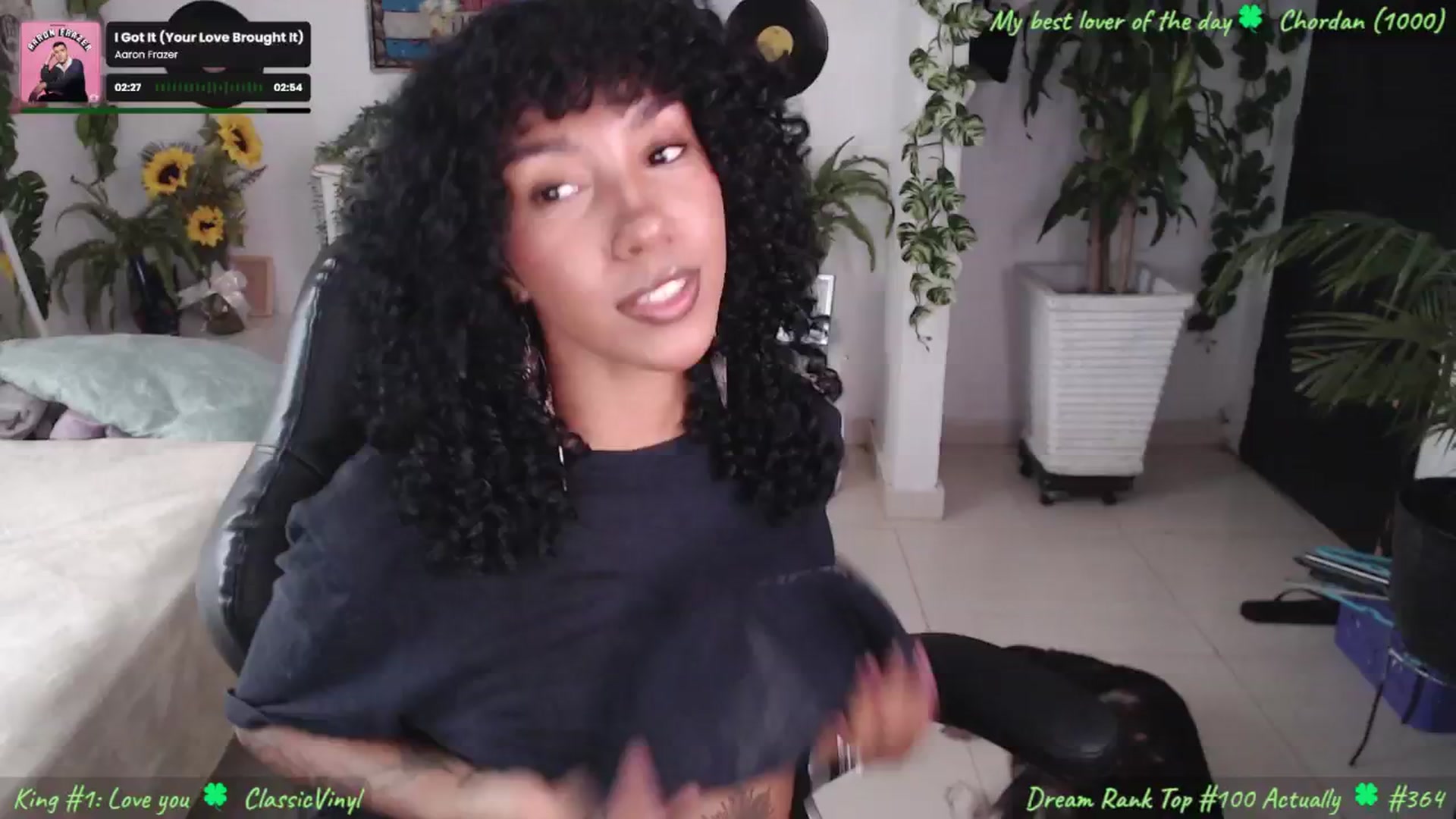 Gallery image thumbnail from MarWitch777's myfreecams stream on, 11/26/2024, 21:38 image 19 of 20