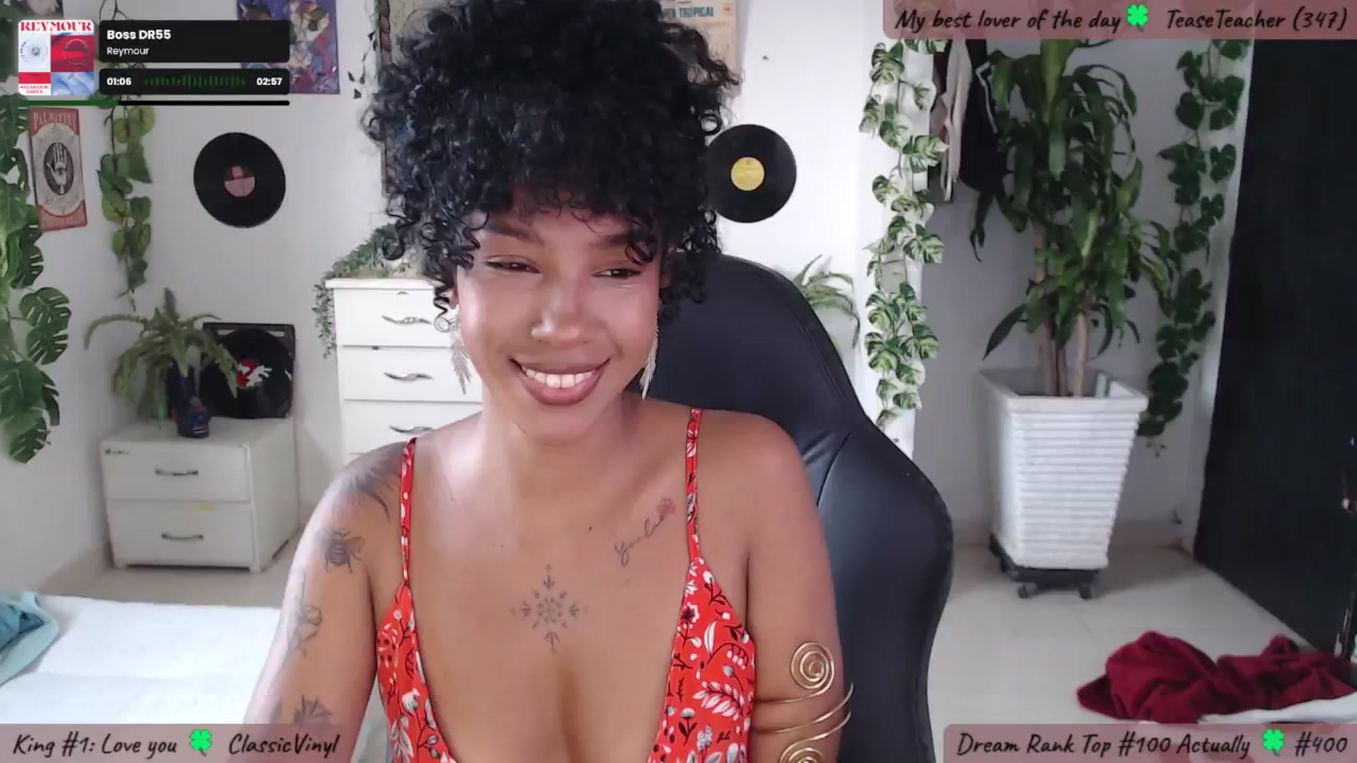 Gallery image thumbnail from MarWitch777's myfreecams stream on, 11/29/2024, 22:32 image 16 of 20