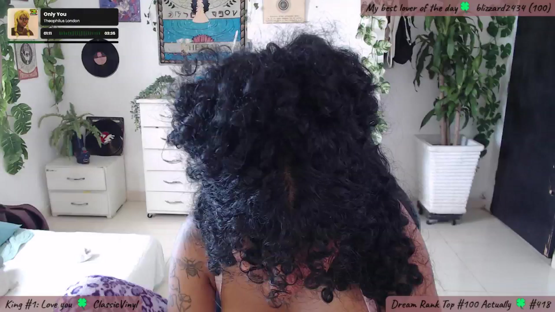 Gallery image thumbnail from MarWitch777's myfreecams stream on, 11/30/2024, 19:29 image 17 of 20