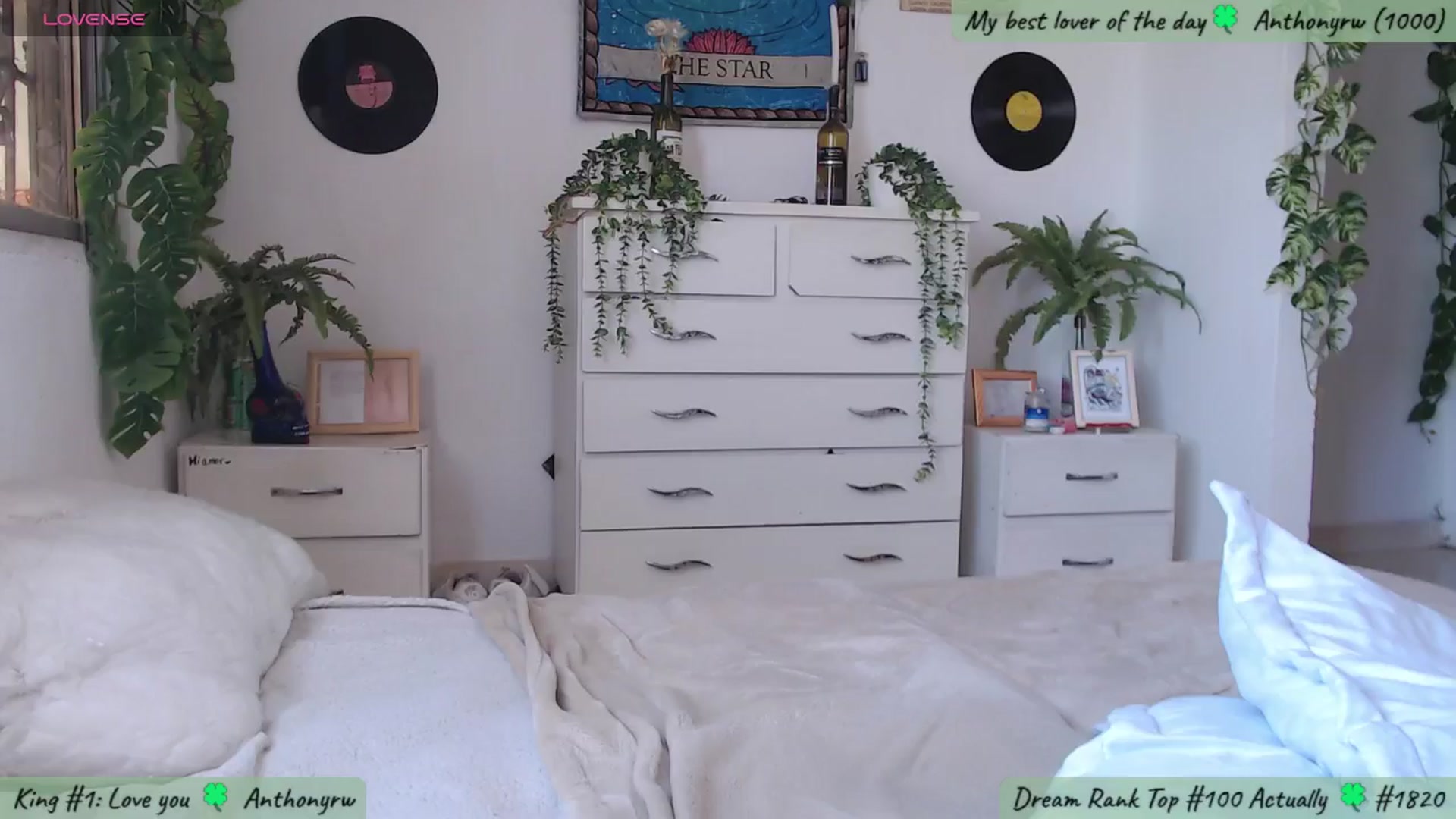 Gallery image thumbnail from MarWitch777's myfreecams stream on, 12/04/2024, 17:06 image 16 of 20