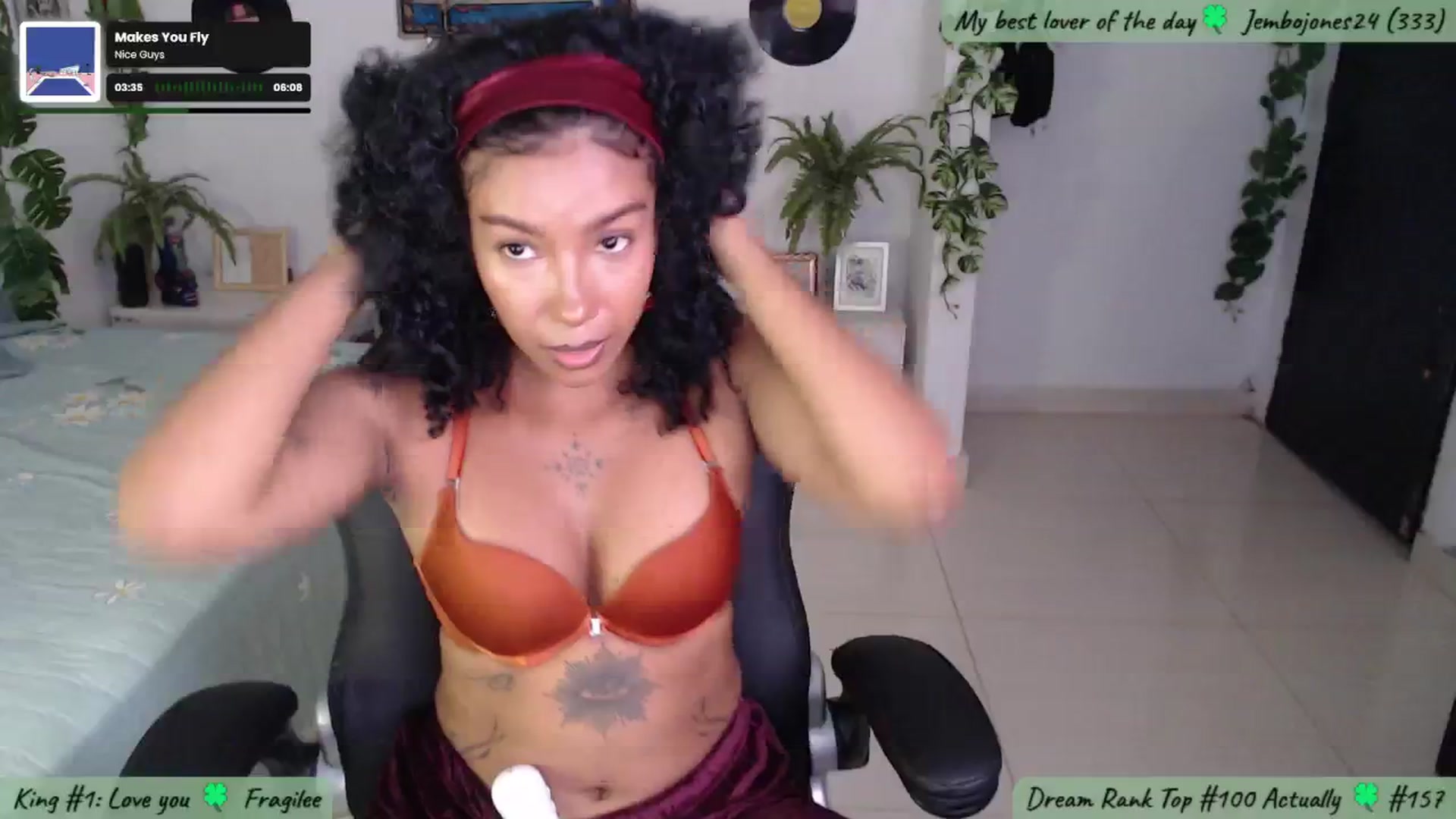 Gallery image thumbnail from MarWitch777's myfreecams stream on, 12/06/2024, 04:07 image 3 of 20