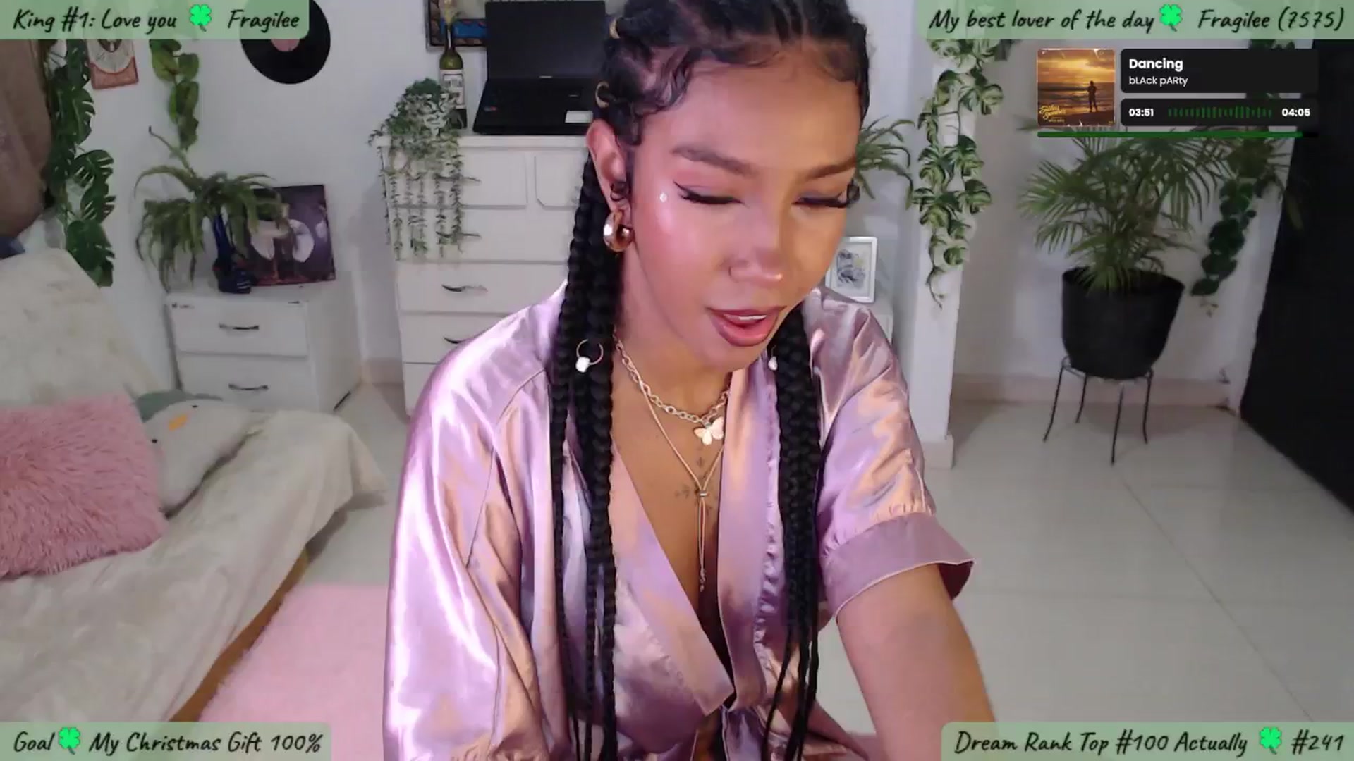 Gallery image thumbnail from MarWitch777's myfreecams stream on, 12/12/2024, 02:34 image 18 of 20