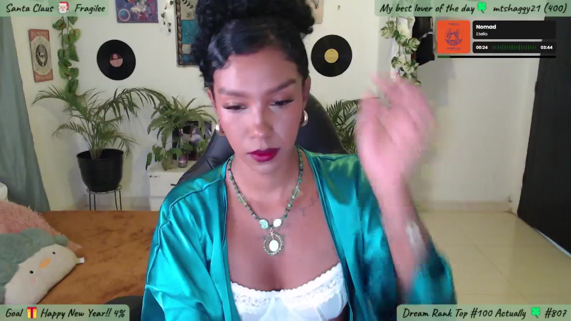 Gallery image thumbnail from MarWitch777's myfreecams stream on, 12/31/2024, 03:56 image 15 of 20