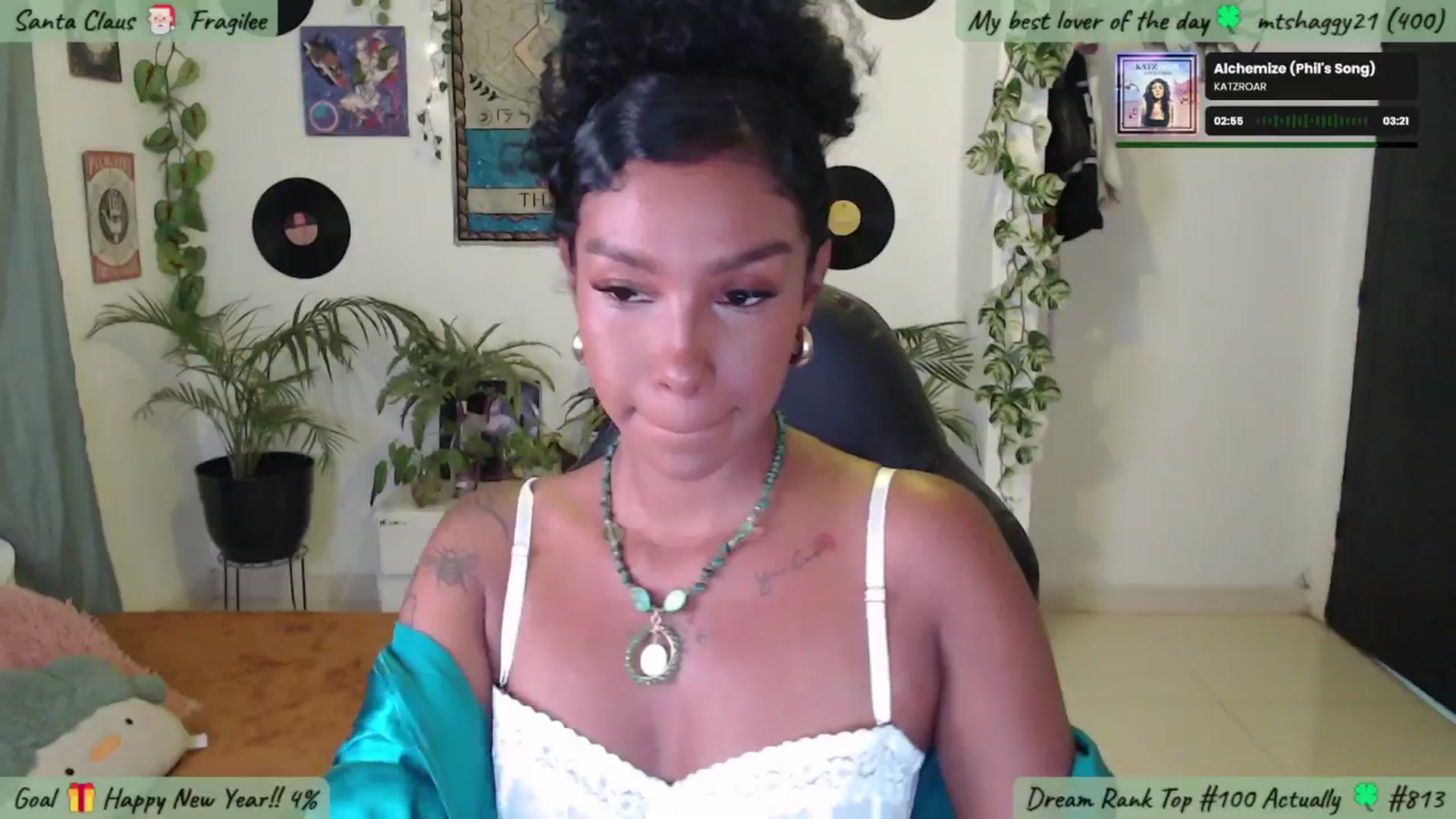 Gallery image thumbnail from MarWitch777's myfreecams stream on, 12/31/2024, 03:56 image 12 of 20