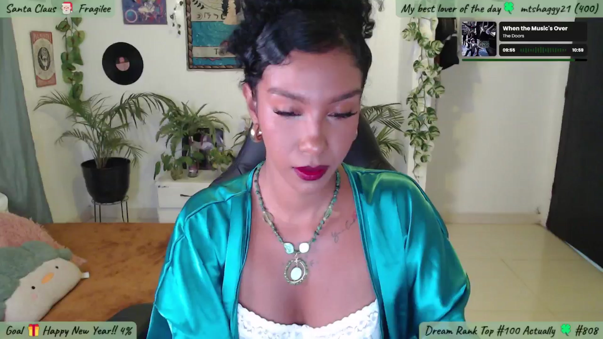 Gallery image thumbnail from MarWitch777's myfreecams stream on, 12/31/2024, 03:56 image 14 of 20