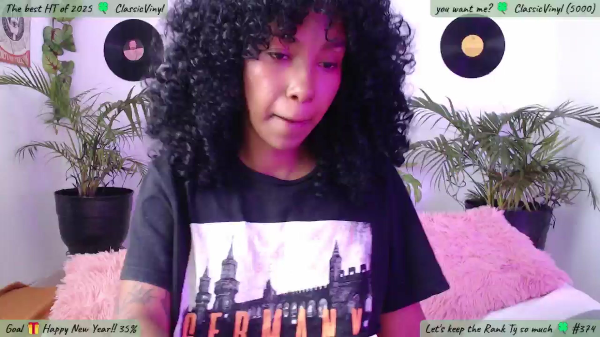Gallery image thumbnail from MarWitch777's myfreecams stream on, 01/02/2025, 21:07 image 11 of 20