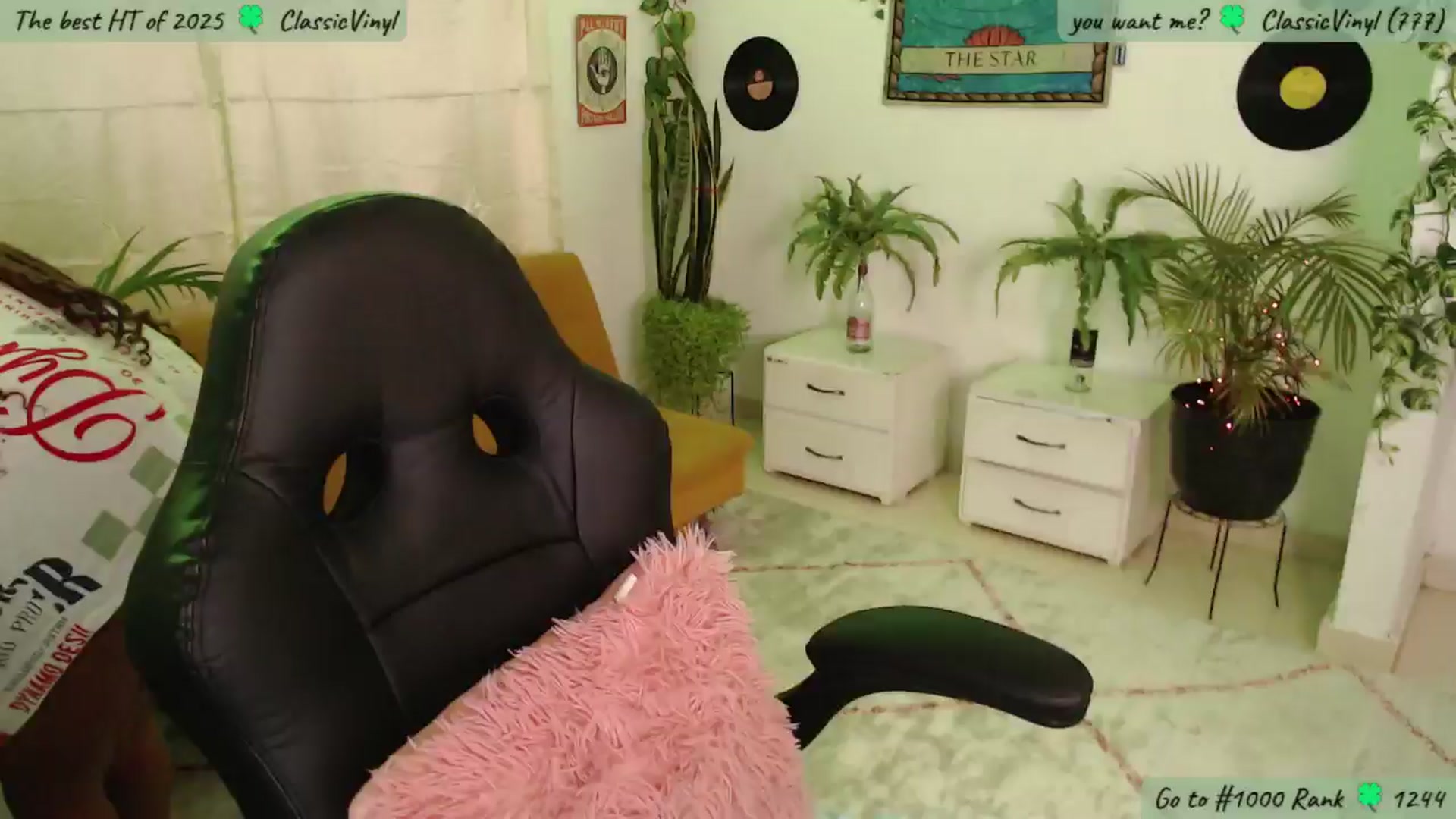 Gallery image thumbnail from MarWitch777's myfreecams stream on, 01/14/2025, 24:40 image 14 of 20