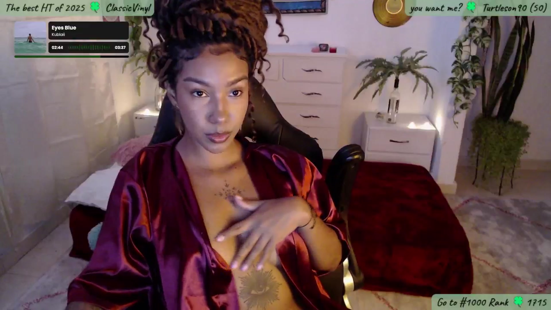 Gallery image thumbnail from MarWitch777's myfreecams stream on, 01/25/2025, 03:14 image 12 of 20