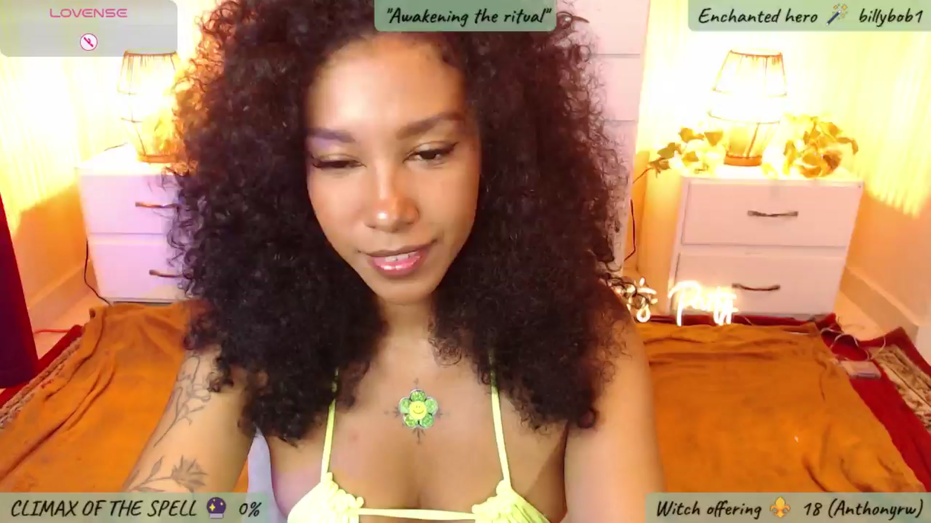 Gallery image thumbnail from MarWitch777's myfreecams stream on, 04/16/2025, 01:34 image 8 of 20
