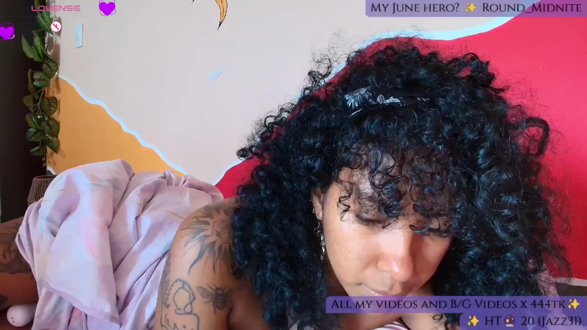 Gallery image thumbnail from MarWitch777's myfreecams stream on, 06/06/2025, 12:35 image 15 of 20