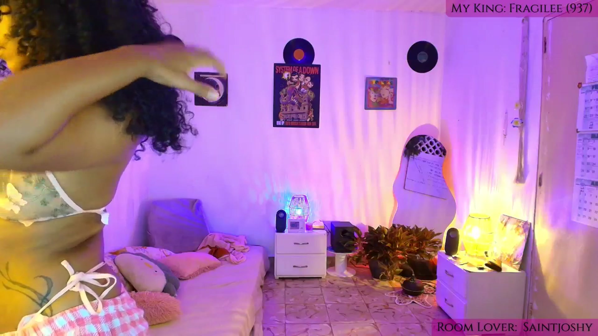 Gallery image thumbnail from MarWitch777's myfreecams stream on, 03/15/2026, 01:17 image 13 of 20