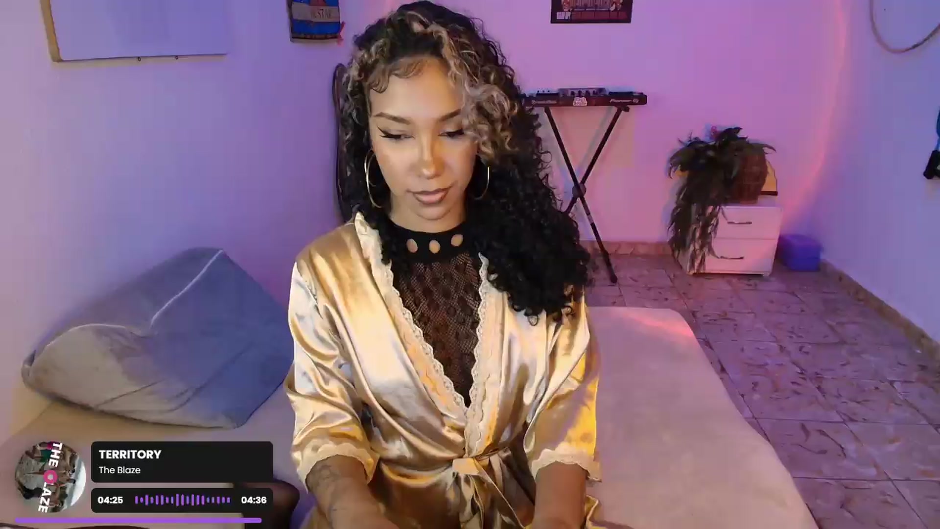 Gallery image thumbnail from MarWitch777's myfreecams stream on, 05/15/2026, 20:59 image 8 of 20