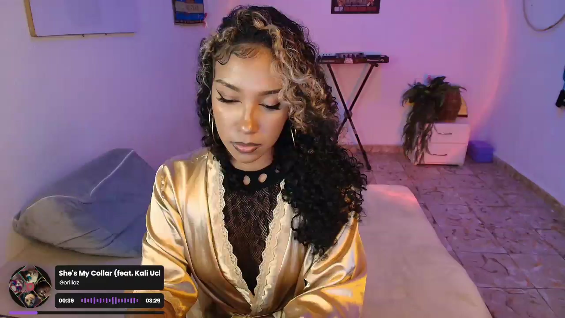 Gallery image thumbnail from MarWitch777's myfreecams stream on, 05/15/2026, 20:59 image 5 of 20