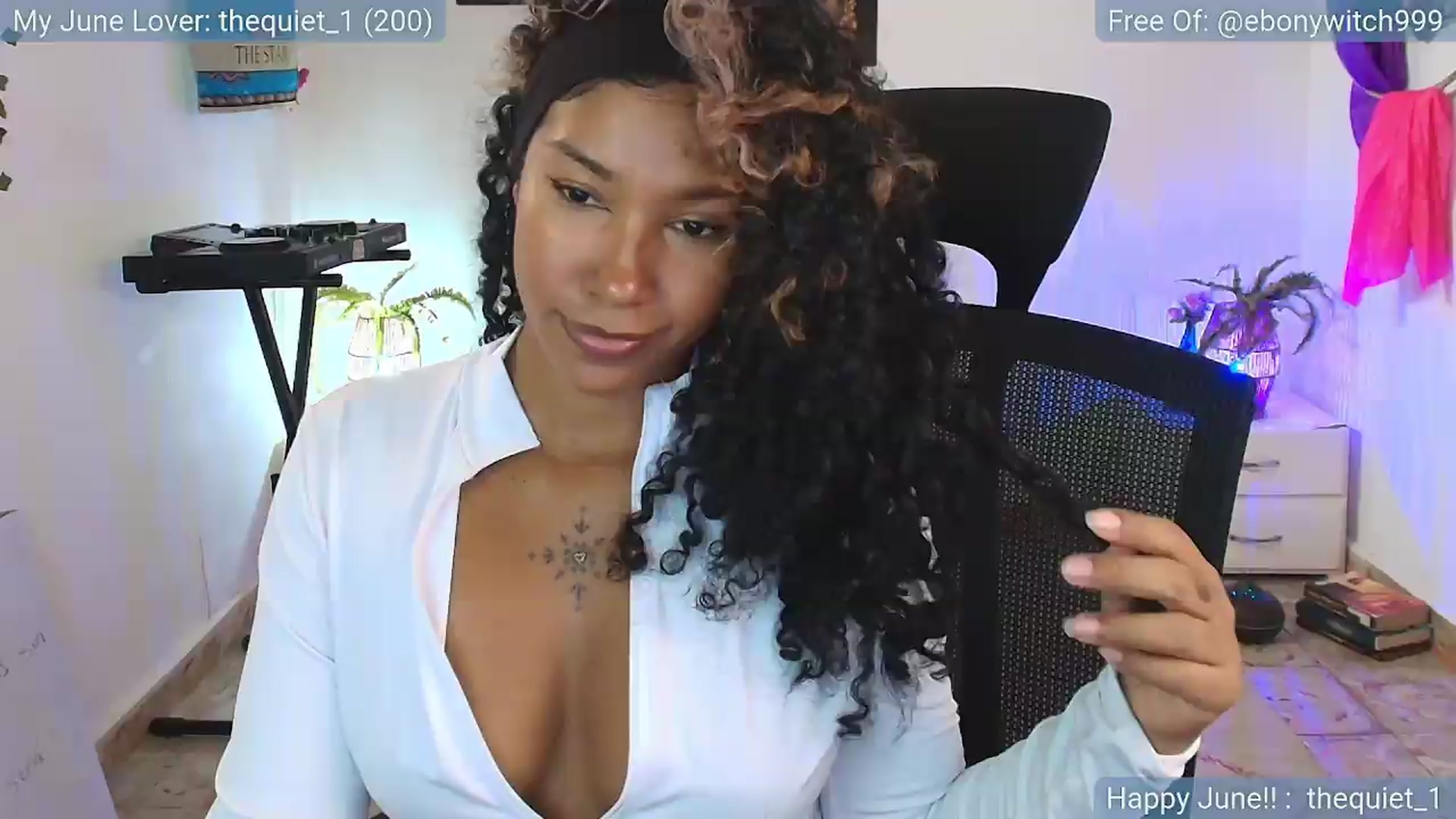 Gallery image thumbnail from MarWitch777's myfreecams stream on, 06/01/2026, 20:40 image 6 of 20