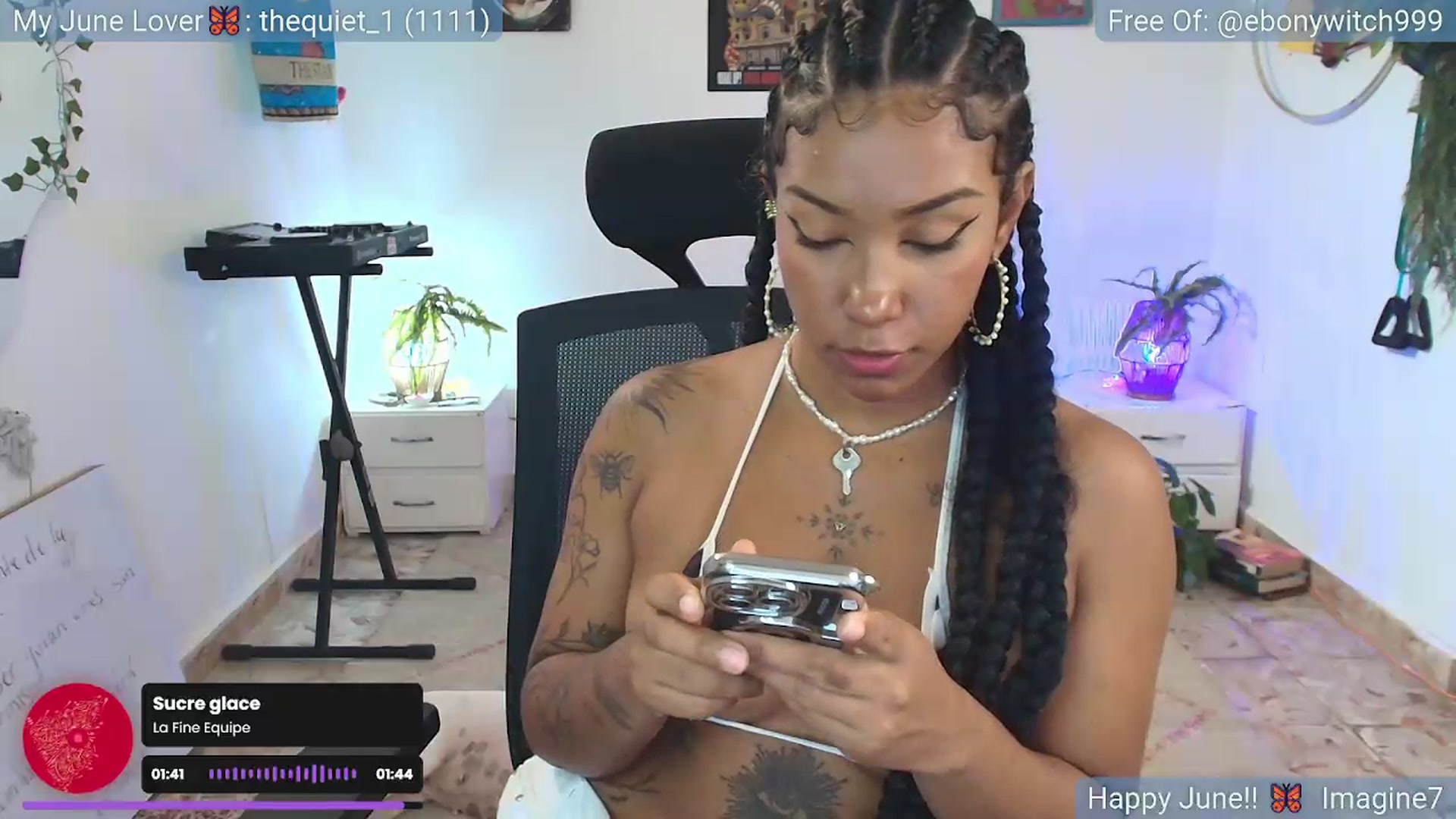 Gallery image thumbnail from MarWitch777's myfreecams stream on, 06/09/2026, 18:48 image 20 of 20