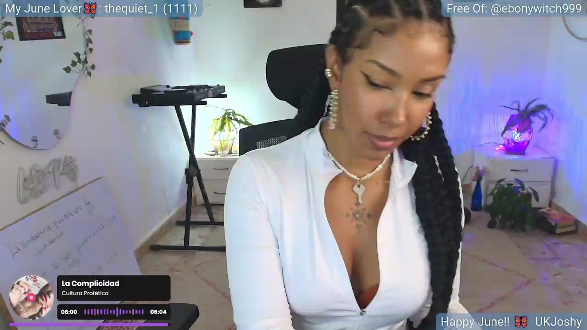 Gallery image thumbnail from MarWitch777's myfreecams stream on, 06/09/2026, 20:21 image 16 of 20