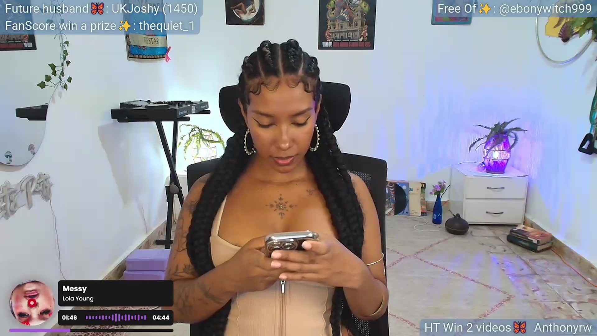 Gallery image thumbnail from MarWitch777's myfreecams stream on, 06/14/2026, 02:21 image 4 of 20