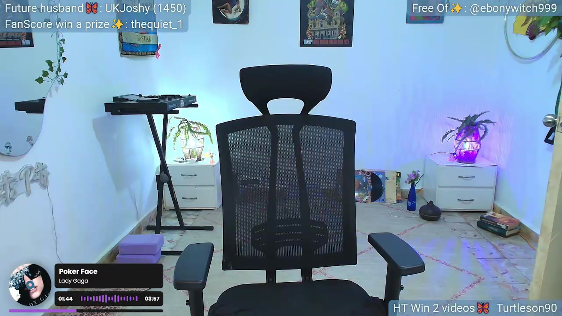 Gallery image thumbnail from MarWitch777's myfreecams stream on, 06/14/2026, 02:21 image 9 of 20