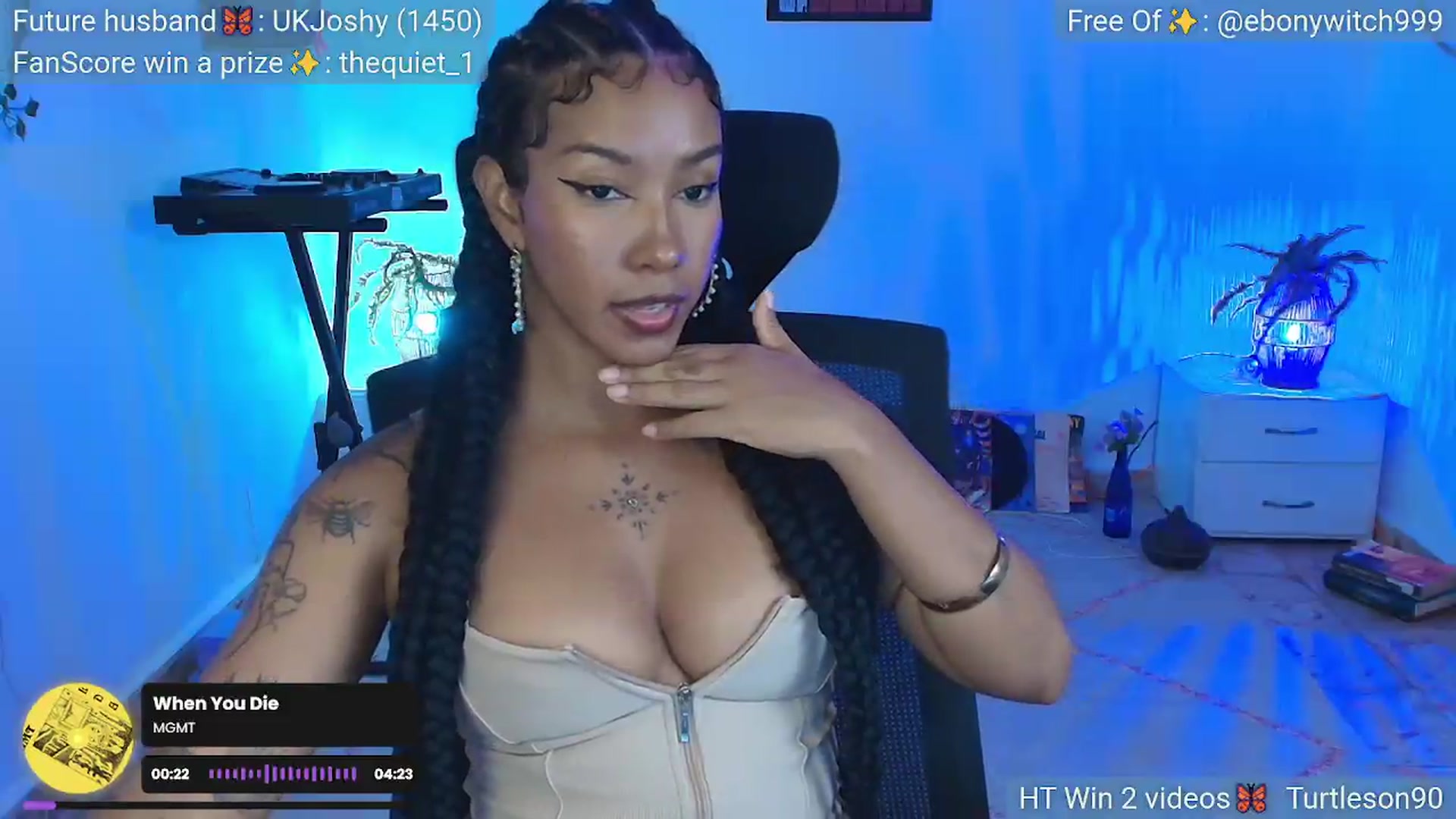 Gallery image thumbnail from MarWitch777's myfreecams stream on, 06/14/2026, 02:21 image 16 of 20