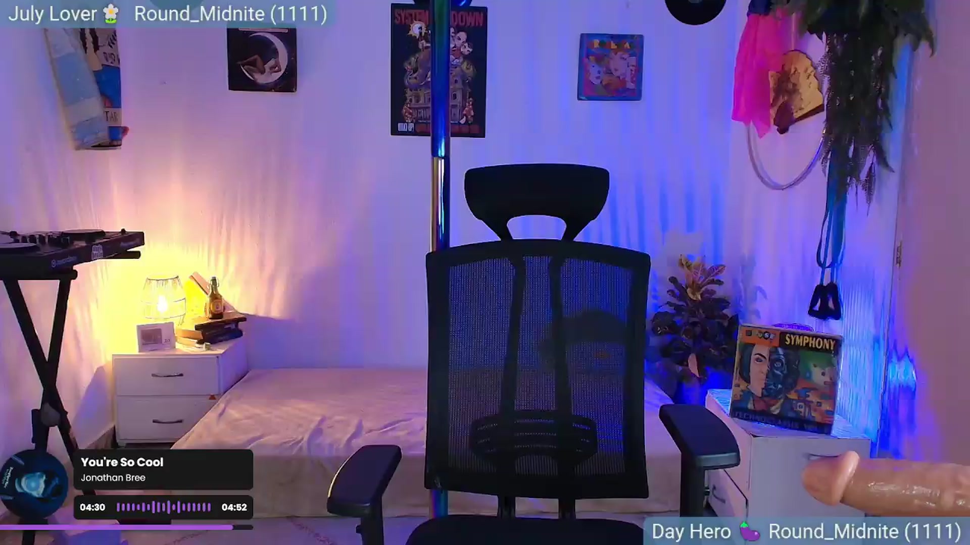 Gallery image thumbnail from MarWitch777's myfreecams stream on, 07/12/2026, 02:22 image 18 of 20
