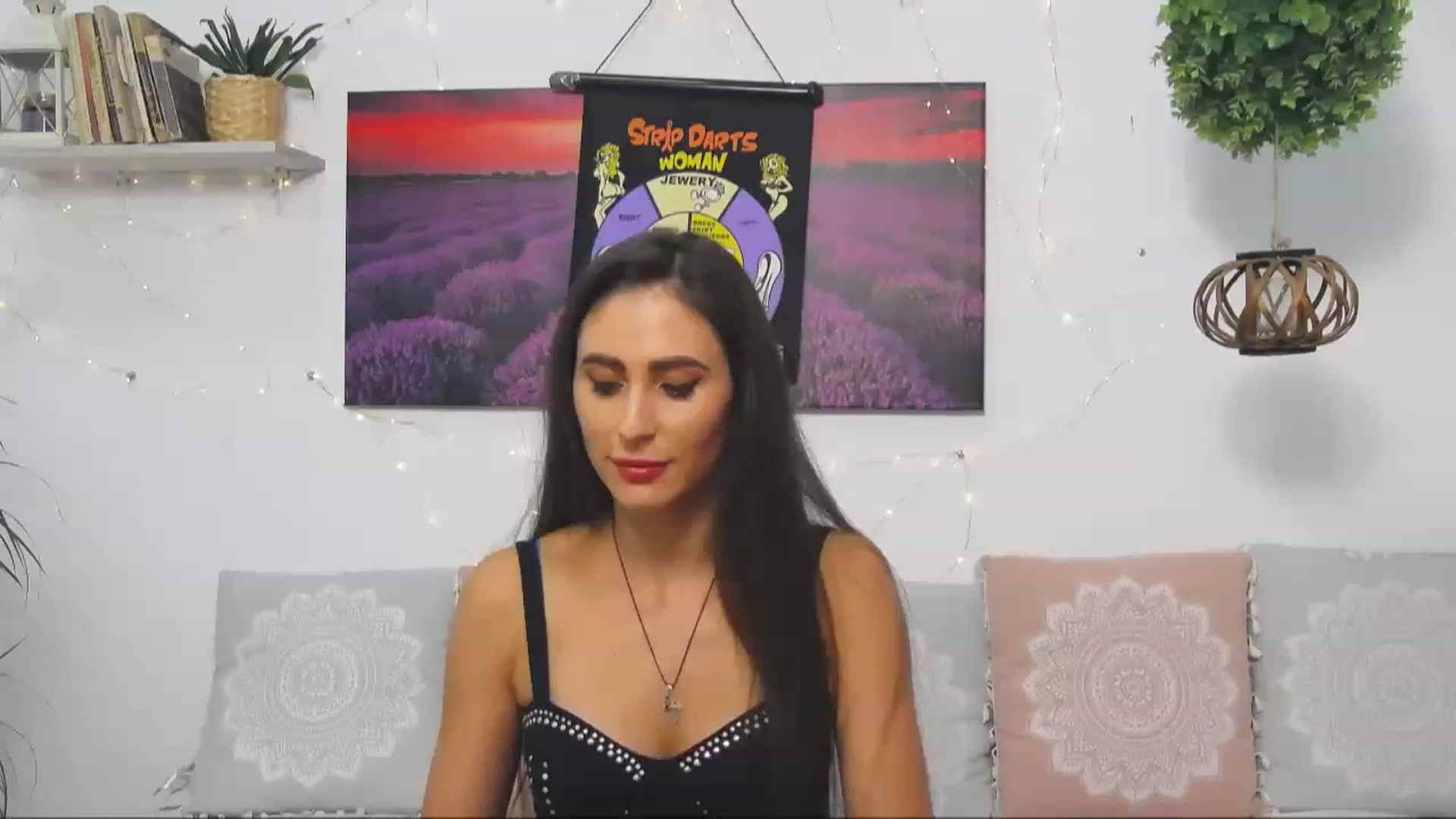 Gallery image thumbnail from MaraHari's myfreecams stream on, 11/27/2022, 16:09 image 19 of 20