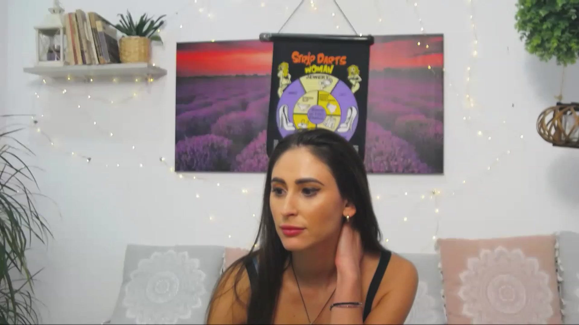 Gallery image thumbnail from MaraHari's myfreecams stream on, 11/27/2022, 18:37 image 8 of 20