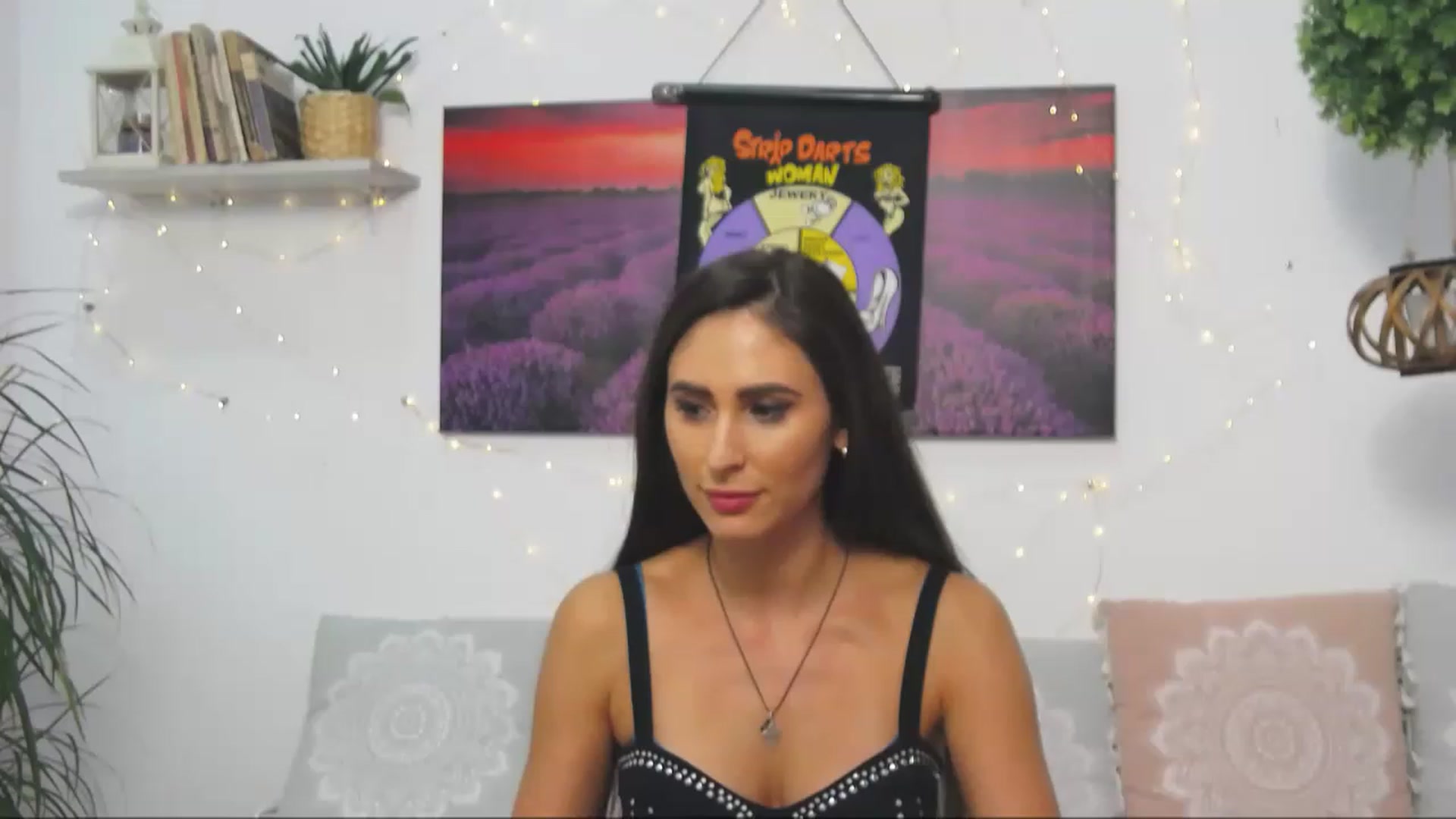 Gallery image thumbnail from MaraHari's myfreecams stream on, 11/27/2022, 18:37 image 7 of 20