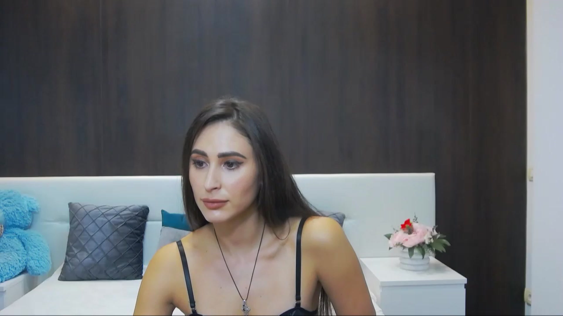 Gallery image thumbnail from MaraHari's myfreecams stream on, 12/01/2022, 16:52 image 9 of 20