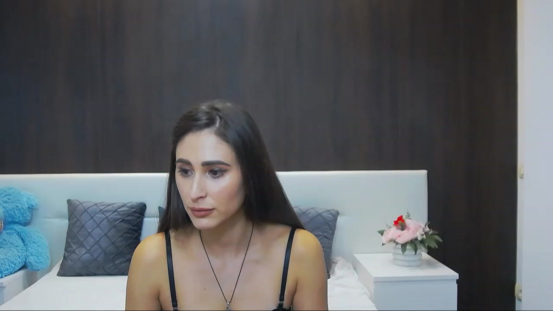 Gallery image thumbnail from MaraHari's myfreecams stream on, 12/01/2022, 16:52 image 14 of 20