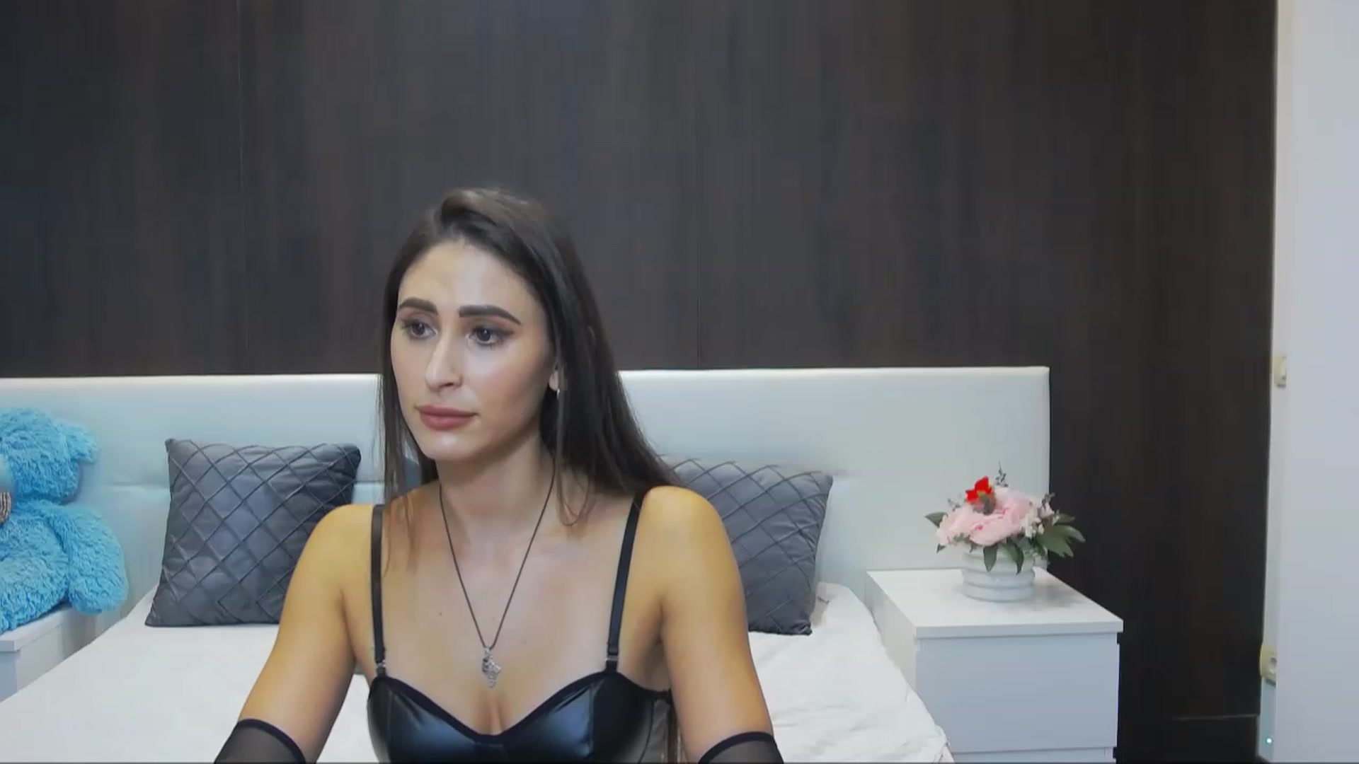 Gallery image thumbnail from MaraHari's myfreecams stream on, 12/01/2022, 17:06 image 15 of 20
