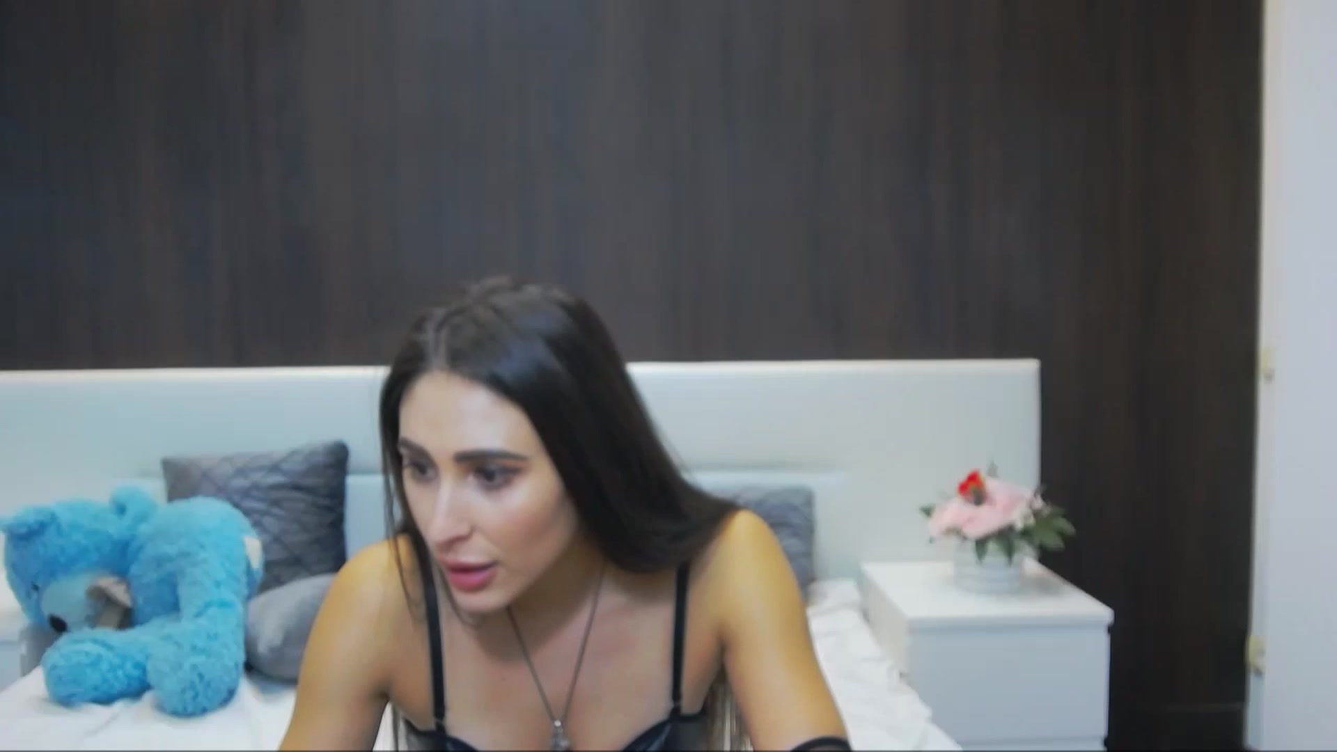 Gallery image thumbnail from MaraHari's myfreecams stream on, 12/01/2022, 18:57 image 20 of 20