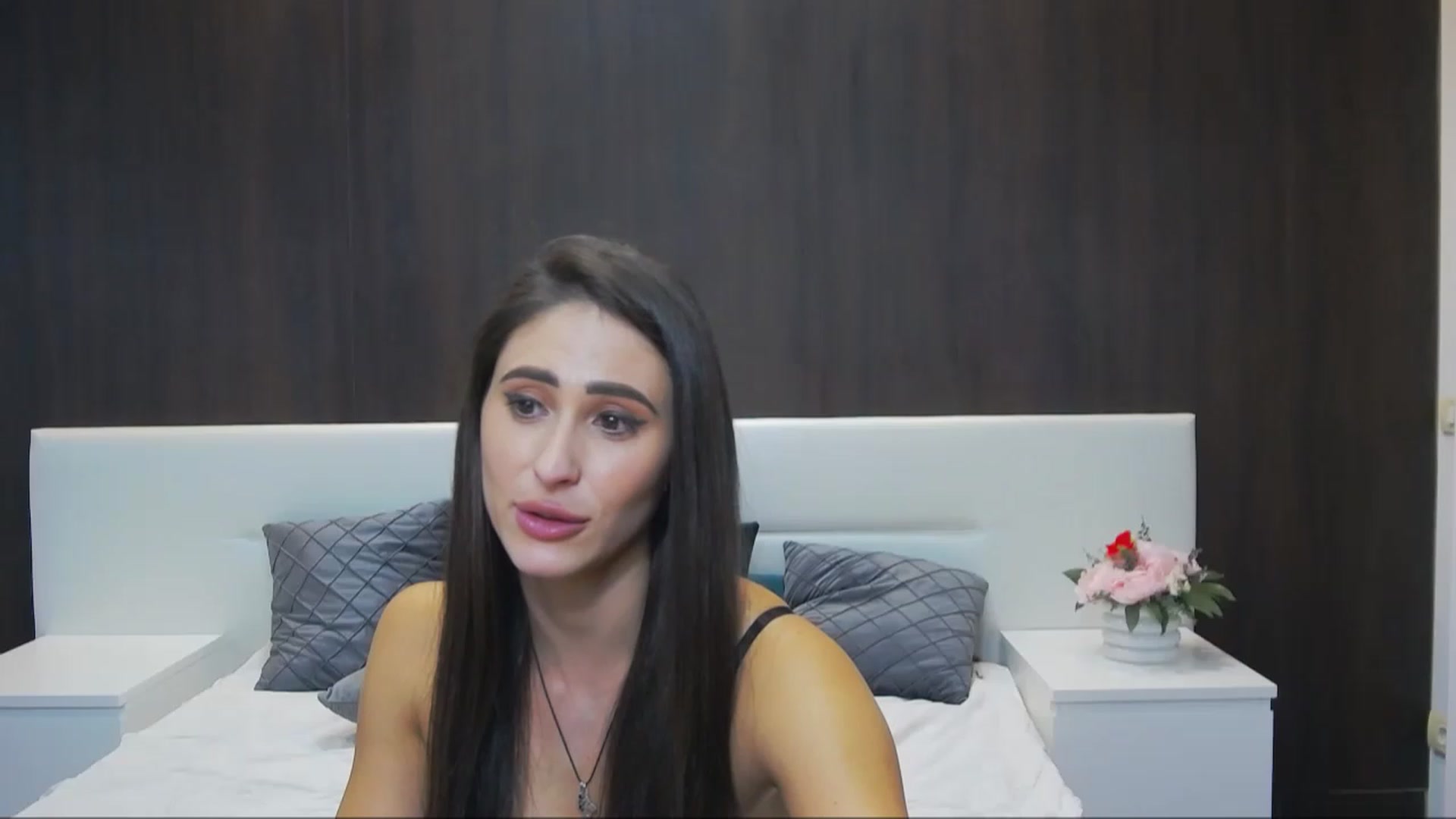 Gallery image thumbnail from MaraHari's myfreecams stream on, 12/01/2022, 20:56 image 18 of 20