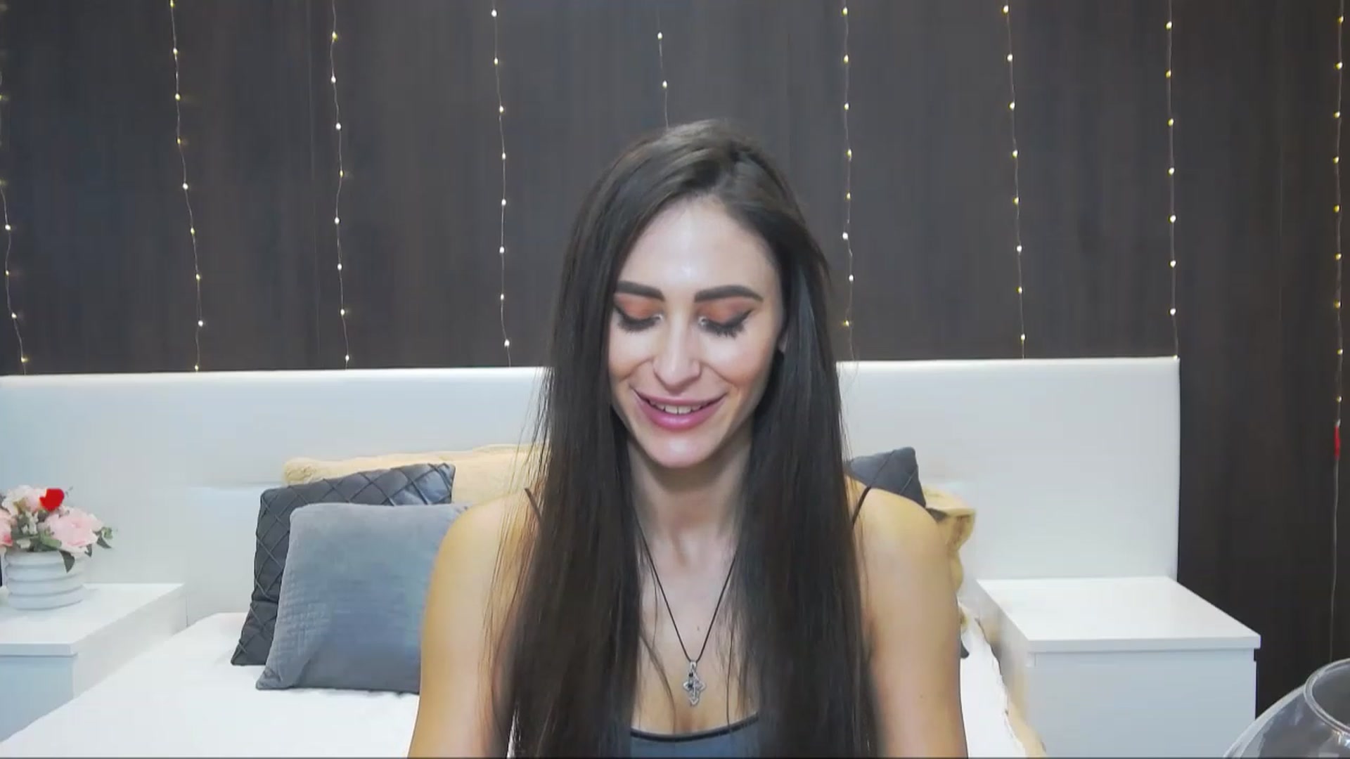 Gallery image thumbnail from MaraHari's myfreecams stream on, 12/02/2022, 20:40 image 18 of 20
