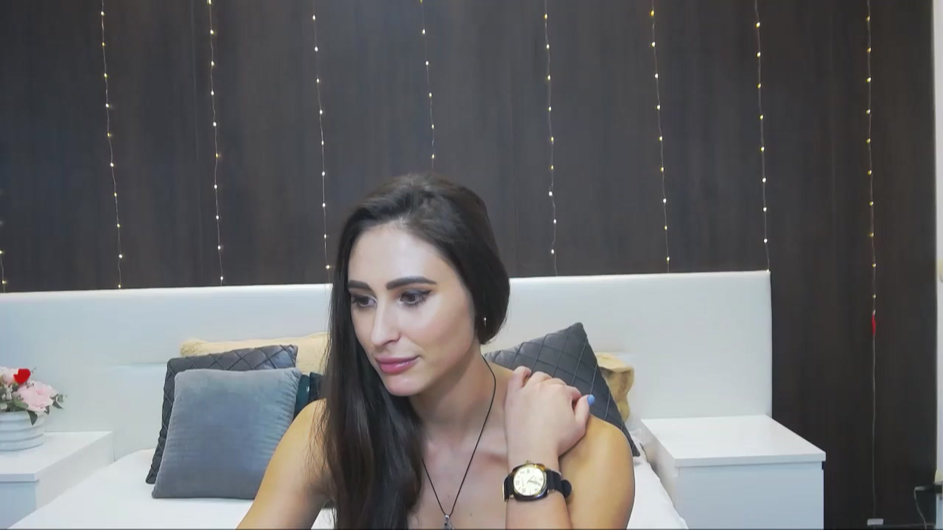Gallery image thumbnail from MaraHari's myfreecams stream on, 12/02/2022, 20:40 image 1 of 20