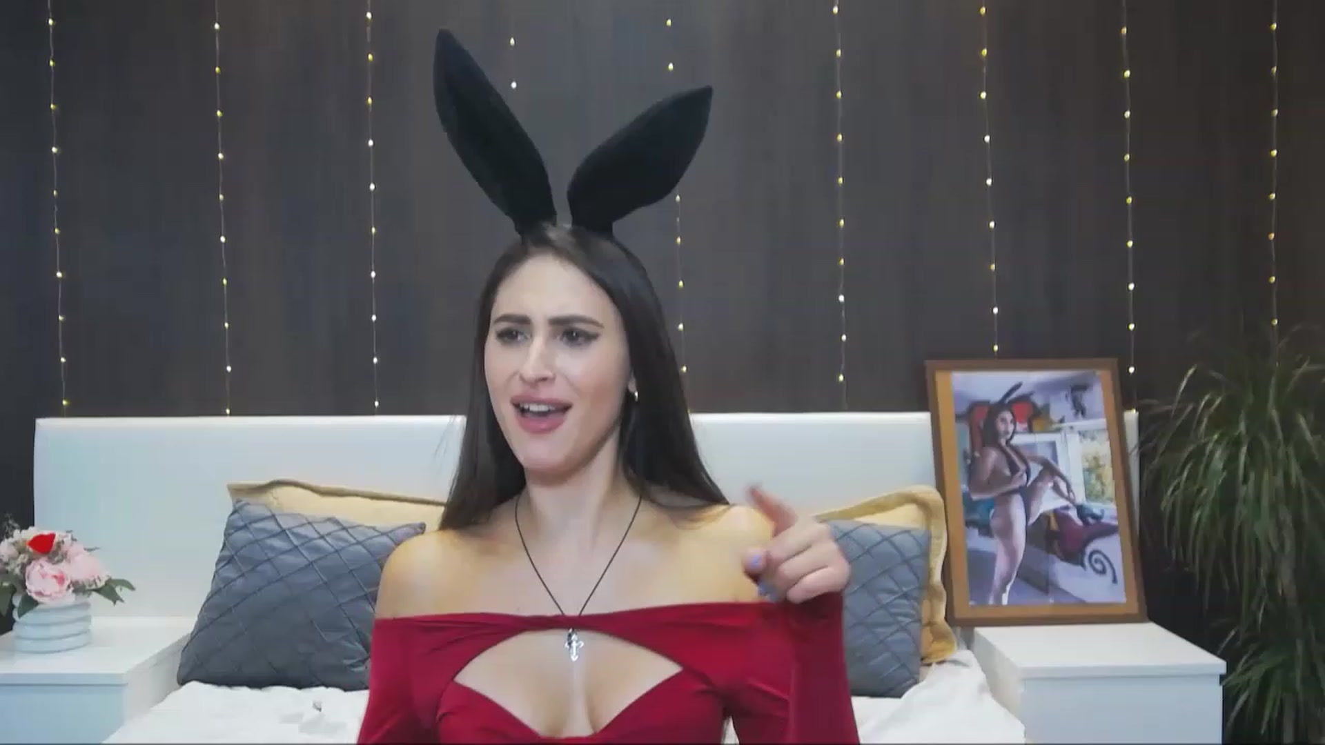 Gallery image thumbnail from MaraHari's myfreecams stream on, 12/03/2022, 22:09 image 12 of 20