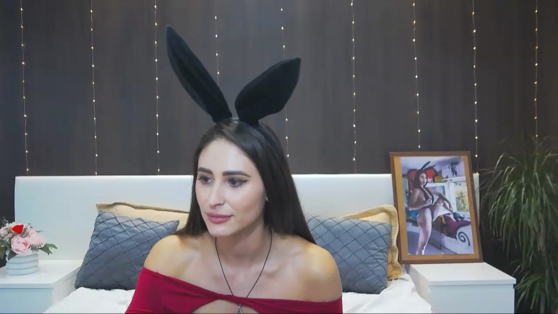 Gallery image thumbnail from MaraHari's myfreecams stream on, 12/03/2022, 22:09 image 10 of 20